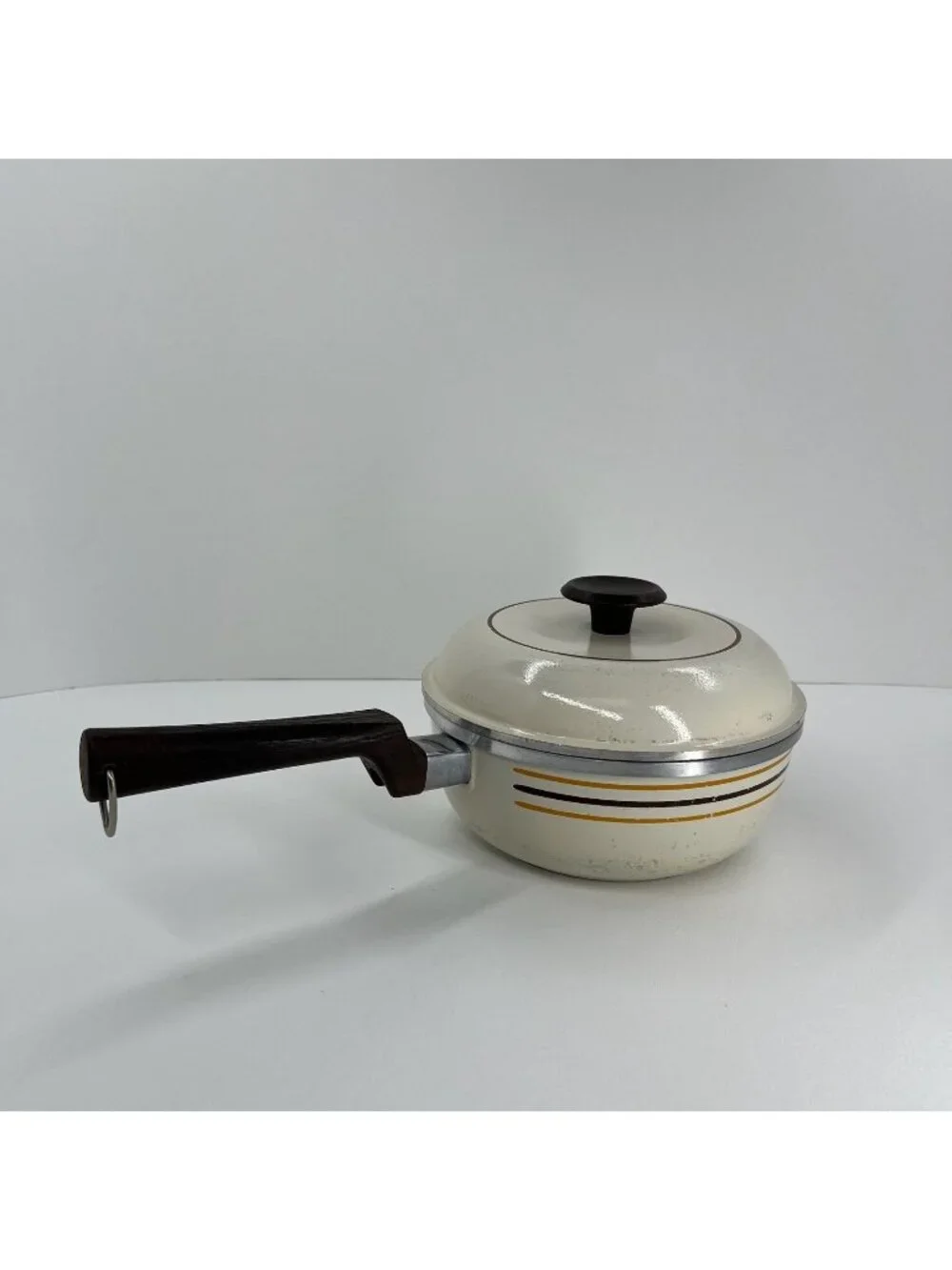 Vintage Regal Ware Cast Aluminum 8